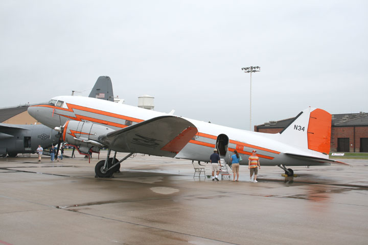 c-47-107w-1.jpg