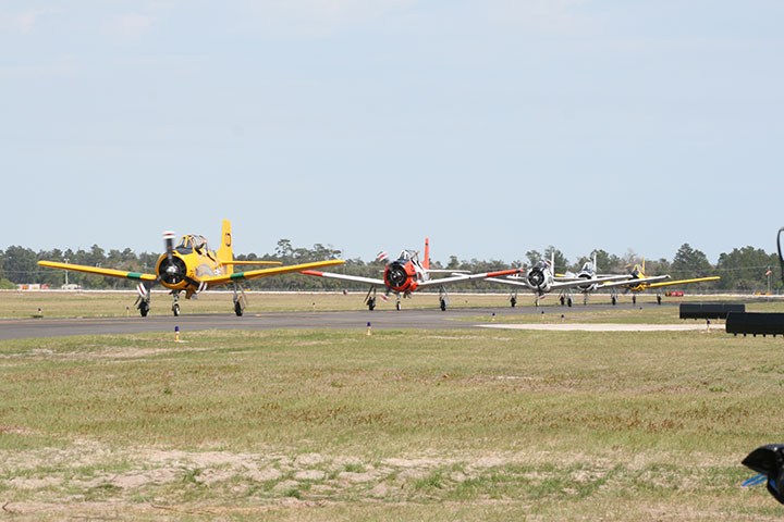 Warbirds and Airshows - 2013 Tico Airshow